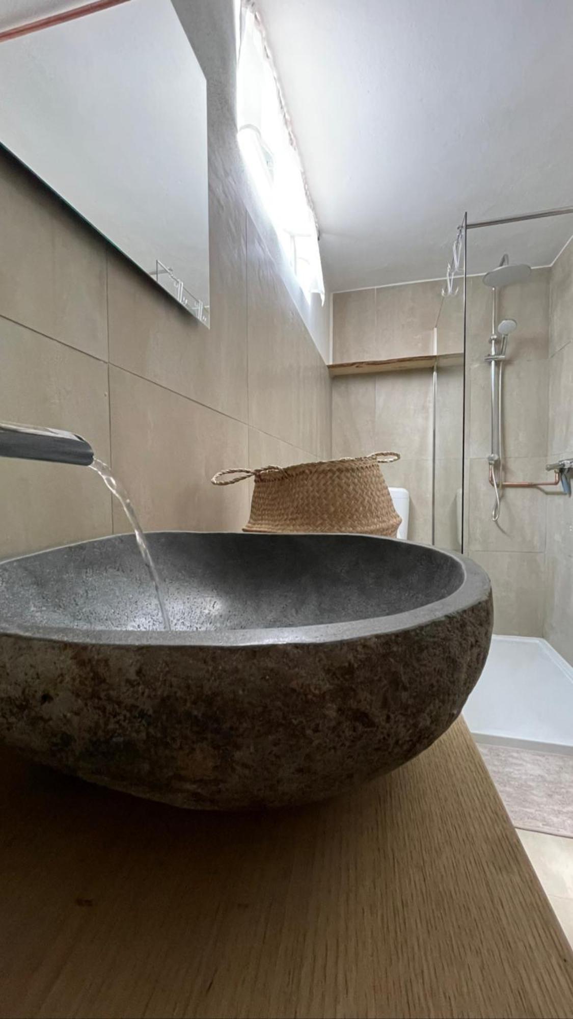 The Ugly Duckling Apartment ดอร์เมลเล็ตโต ภายนอก รูปภาพ
